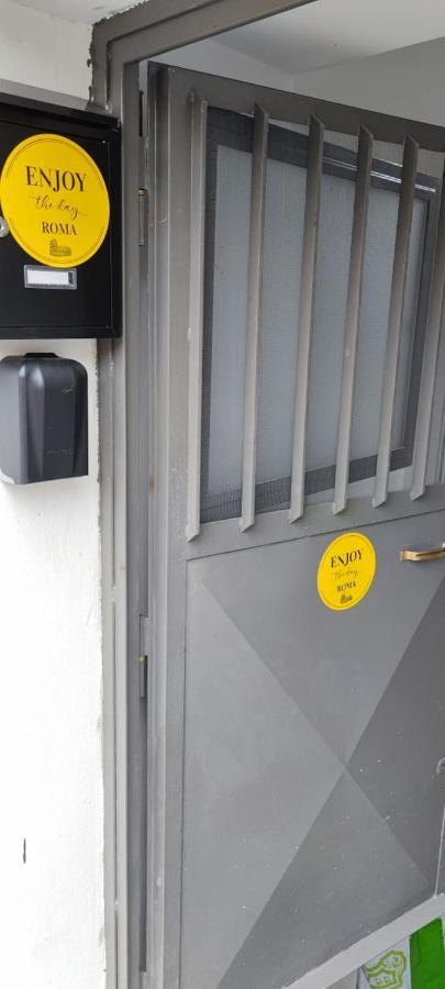 Ferienwohnung Loft - Enjoy The Day Roma Exterior foto